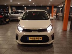 (metallic) Gebruikt 2022 Kia Picanto Comfort Hatchback | € 12.500 (Goede deal)