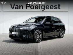 Zwart Gebruikt 2022 BMW iX Executive SUV | € 64.900 (Eerlijke prijs)