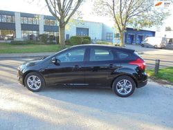 Zwart Gebruikt 2014 Ford Focus Hatchback | € 5.999 (Eerlijke prijs)
