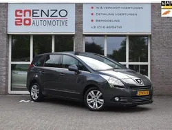 Grijs Gebruikt 2010 Peugeot 5008 GTi MPV | € 3.750 (Iets duurder)