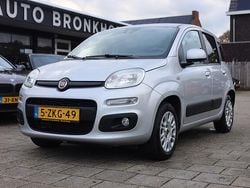Grijs Gebruikt 2015 Fiat Panda Lounge Hatchback | € 7.950 (Eerlijke prijs)