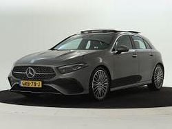 Grijs, metallic lak Gebruikt 2024 Mercedes A180 AMG line Hatchback | € 36.945 (Iets duurder)
