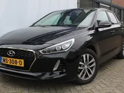 Zwart Gebruikt 2017 Hyundai i30 Edition Hatchback | € 11.750 (Eerlijke prijs)