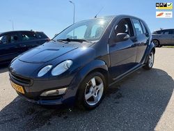 Zwart Gebruikt 2004 Smart ForFour Hatchback | € 999 (Eerlijke prijs)
