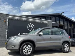 Grijs Gebruikt 2009 VW Tiguan Comfortline SUV | € 5.450 (Eerlijke prijs)