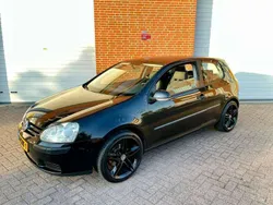 Zwart Gebruikt 2005 VW Golf IV Hatchback | € 1.850 (Iets duurder)