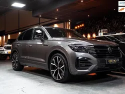 Grijs Gebruikt 2020 VW Touareg R SUV | € 52.900 (Iets duurder)