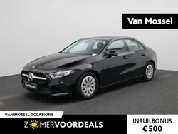 Zwart Gebruikt 2021 Mercedes A200 Sedan | € 23.900 (Goede deal)