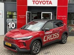 Rood Nieuw 2025 Toyota Corolla Cross Executive SUV | € 46.900