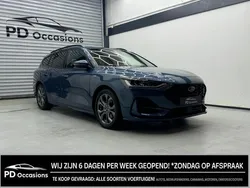 Blauw Gebruikt 2023 Ford Focus ST-Line Hatchback | € 23.950 (Goede deal)