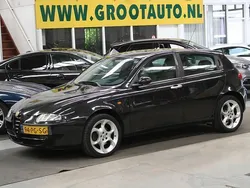 Zwart Gebruikt 2004 Alfa Romeo 147 Impression Hatchback | € 799 (Eerlijke prijs)