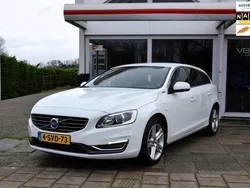 Wit Gebruikt 2013 Volvo V60 Summum Stationwagen | € 12.995 (Eerlijke prijs)