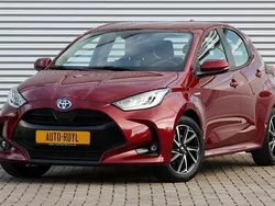Rood Gebruikt 2021 Toyota Yaris Hatchback | € 21.545 (Eerlijke prijs)