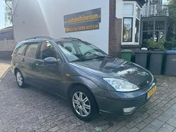 Grijs Gebruikt 2004 Ford Focus Futura Stationwagen | € 999 (Goede deal)