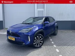 Blauw, metallic lak Gebruikt 2022 Toyota Yaris Cross Comfort SUV | € 26.990 (Eerlijke prijs)