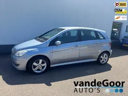 Blauw Gebruikt 2006 Mercedes B150 MPV | € 1.500 (Eerlijke prijs)