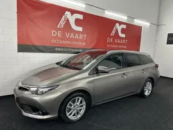 Bruin Gebruikt 2015 Toyota Auris Stationwagen | € 13.250 (Iets duurder)