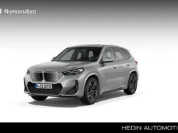 Zwart Nieuw 2025 BMW iX1 M Sport SUV | € 60.172 (Goede deal)