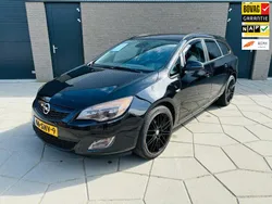 Paars Gebruikt 2011 Opel Astra Edition Stationwagen | € 5.995