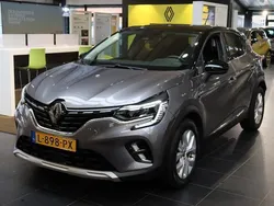 Licht grijs metallic Gebruikt 2021 Renault Captur Intens SUV | € 19.900 (Iets duurder)