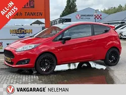 Rood Gebruikt 2015 Ford Fiesta Style Hatchback | € 6.444 (Eerlijke prijs)