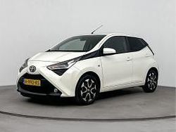 Cool white Gebruikt 2020 Toyota Aygo Hatchback | € 10.945 (Eerlijke prijs)