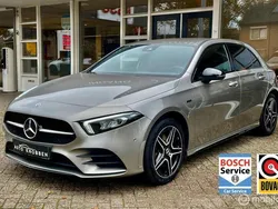 Grijs Gebruikt 2020 Mercedes A250 AMG Hatchback | € 25.900 (Eerlijke prijs)