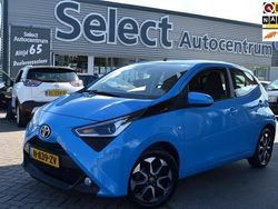 Blauw Gebruikt 2019 Toyota Aygo X-cite Hatchback | € 10.850 (Eerlijke prijs)