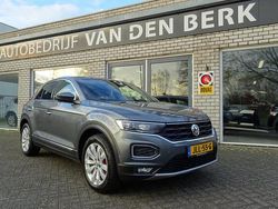 Grijs Gebruikt 2019 VW T-Roc Business SUV | € 22.450 (Goede deal)