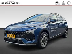 Vibrant blue (donker blauw mica) Gebruikt 2024 Hyundai Bayon Premium SUV | € 27.930
