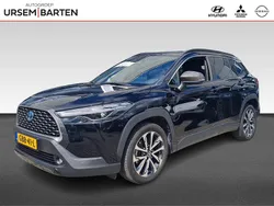 Zwart Gebruikt 2023 Toyota Corolla Cross Style SUV | € 32.930 (Goede deal)