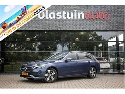 Blauw Gebruikt 2023 Mercedes C300e Luxury Stationwagen | € 35.950 (Super prijs)