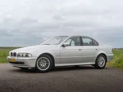 Grijs Gebruikt 2001 BMW 525 Executive Sedan | € 5.500 (Eerlijke prijs)