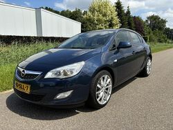 Blauw Gebruikt 2011 Opel Astra Edition Hatchback | € 3.950 (Eerlijke prijs)