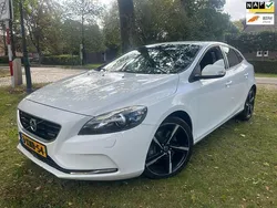 Wit Gebruikt 2014 Volvo V40 Business Edition Stationwagen | € 4.950 (Goede deal)