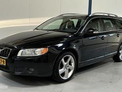 Zwart Gebruikt 2007 Volvo V70 Summum Stationwagen | € 8.945