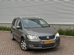 Grijs Gebruikt 2009 VW Touran Highline MPV | € 4.495 (Eerlijke prijs)