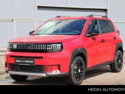 Rood Nieuw 2025 Fiat Grande Panda Icon SUV | € 24.995 (Eerlijke prijs)
