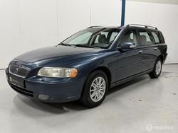 Blauw Gebruikt 2007 Volvo V70 Standard Stationwagen | € 8.945
