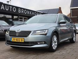 Grijs Gebruikt 2016 Skoda Superb Business Line Stationwagen | € 16.950 (Eerlijke prijs)