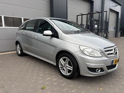 Grijs Gebruikt 2010 Mercedes B180 Business MPV | € 6.750 (Eerlijke prijs)