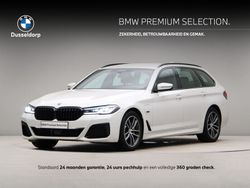Wit Gebruikt 2022 BMW 530e M Sport Stationwagen | € 36.950 (Eerlijke prijs)