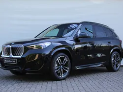 Zwart Nieuw 2025 BMW iX1 M Sport SUV | € 62.856 (Eerlijke prijs)