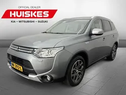 Grijs Gebruikt 2015 Mitsubishi Outlander Edition SUV | € 15.950 (Eerlijke prijs)