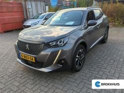 Grijs Gebruikt 2021 Peugeot 2008 Allure SUV | € 17.895 (Eerlijke prijs)