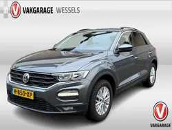 Grijs Gebruikt 2019 VW T-Roc Style SUV | € 18.950 (Eerlijke prijs)