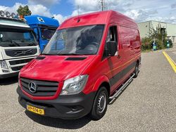 Rood Gebruikt 2015 Mercedes Sprinter Van | € 10.750 (Goede deal)