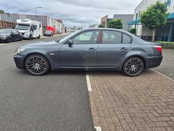 Grijs Gebruikt 2008 BMW 523 M Sport Sedan | € 6.999 (Eerlijke prijs)