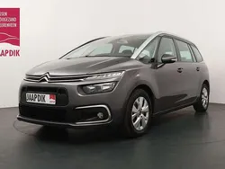 Grijs, metallic lak Gebruikt 2019 Citroën C4 SpaceTourer Feel MPV | € 12.899 (Eerlijke prijs)
