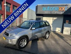 Grijs, metallic lak Gebruikt 2003 Toyota RAV4 Luna SUV | € 4.995